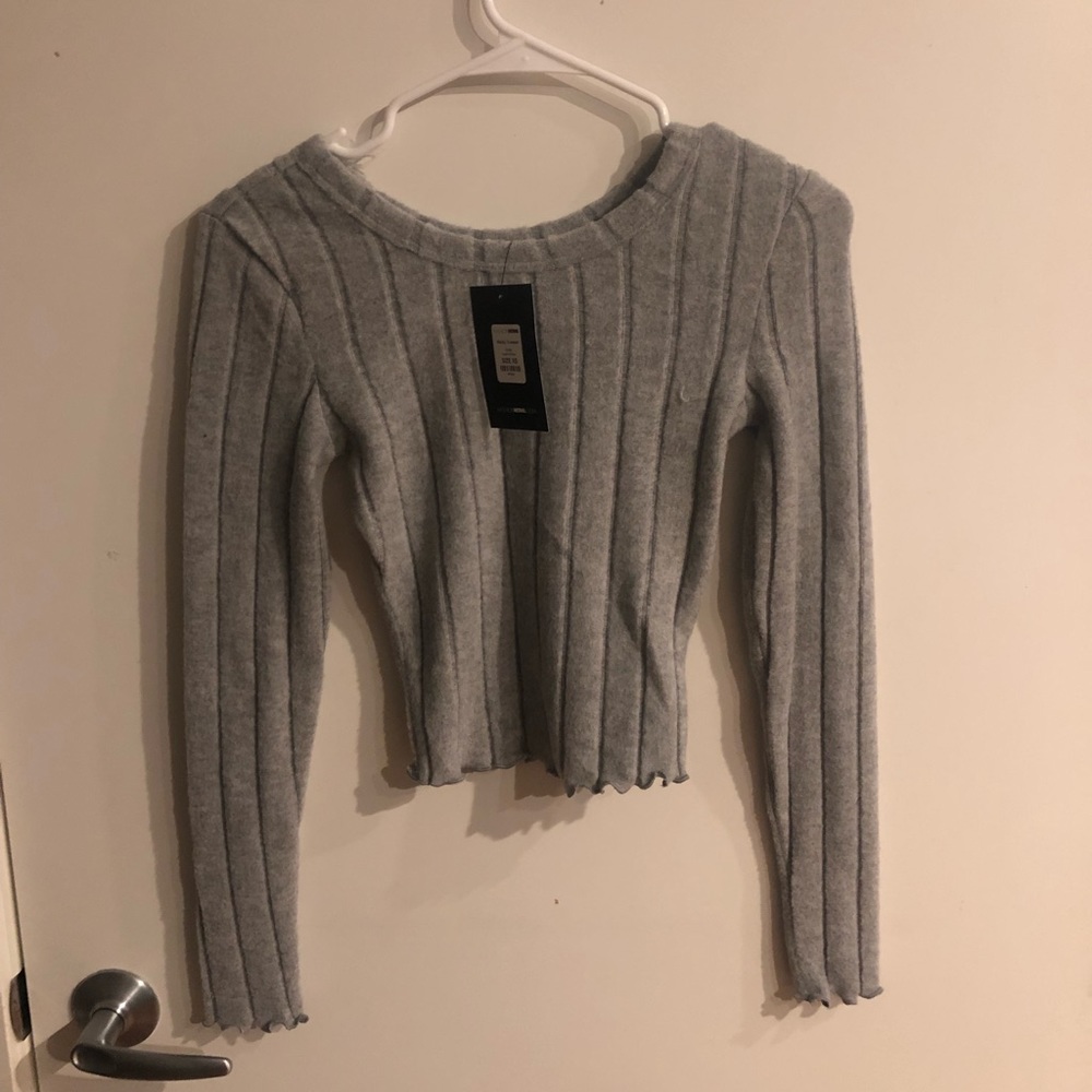 Cropped sweater